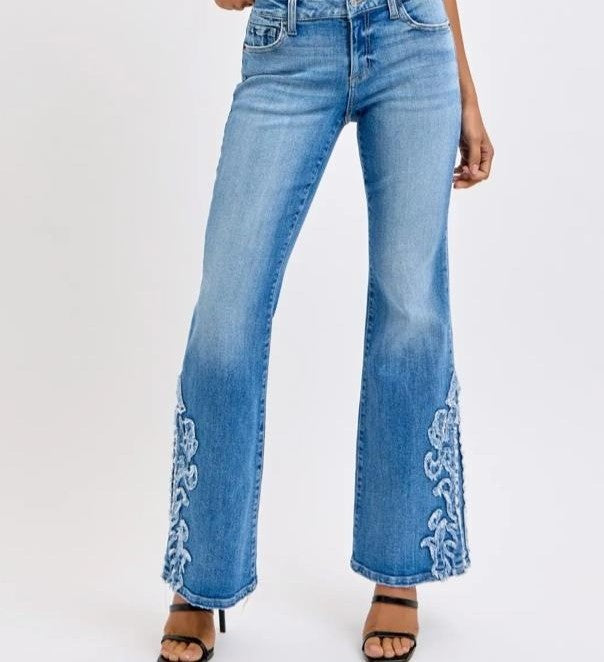 Embroidery Flare Bottom Jeans
