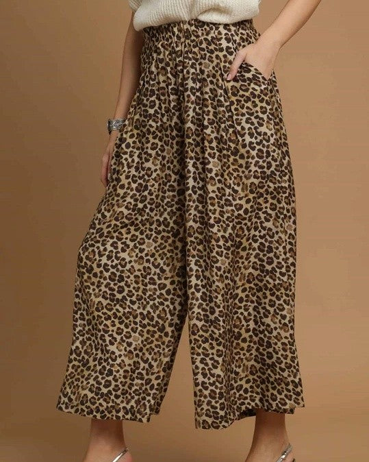 Leopard Print Flowy Pant - Small - clothing