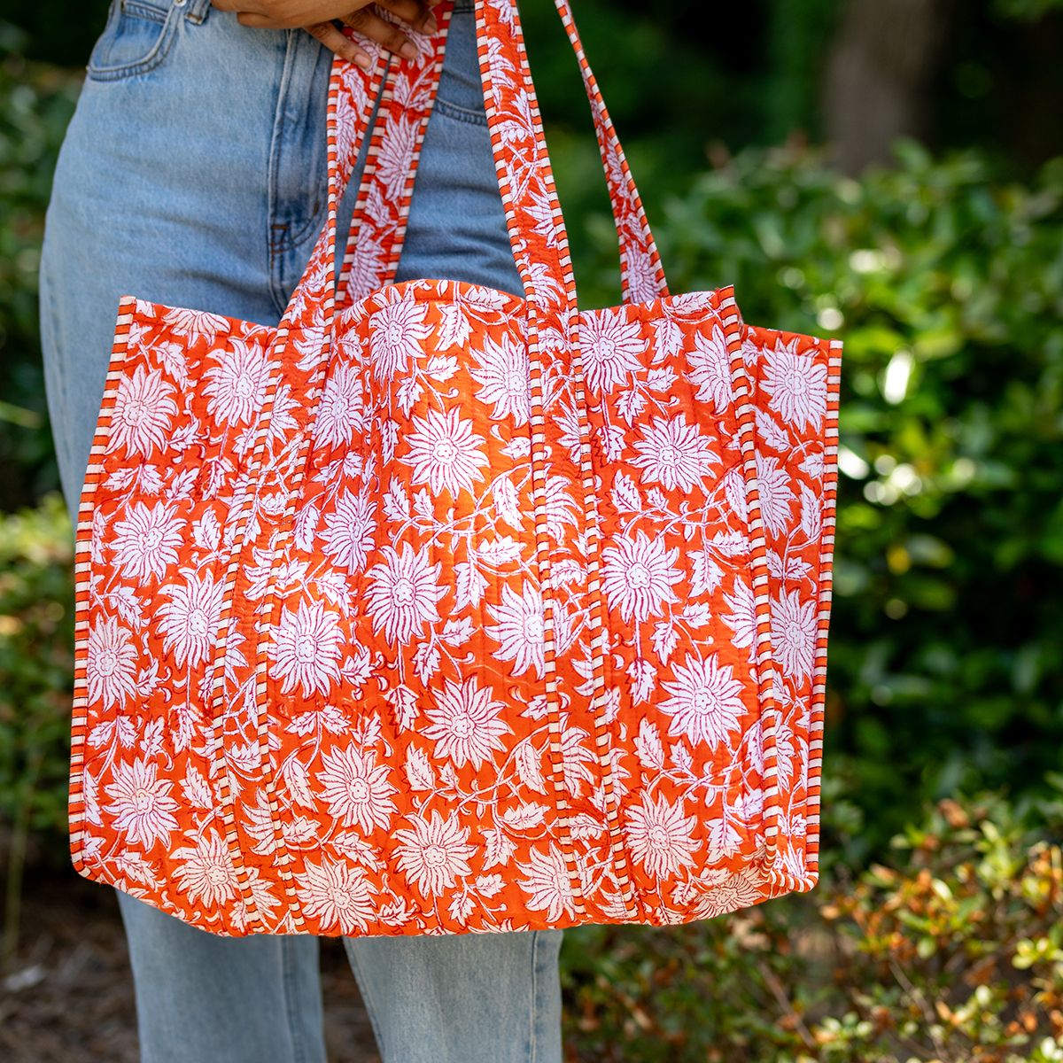 Quilted Trendy Tote Bag w/Travel Pouch Orange Botanicals