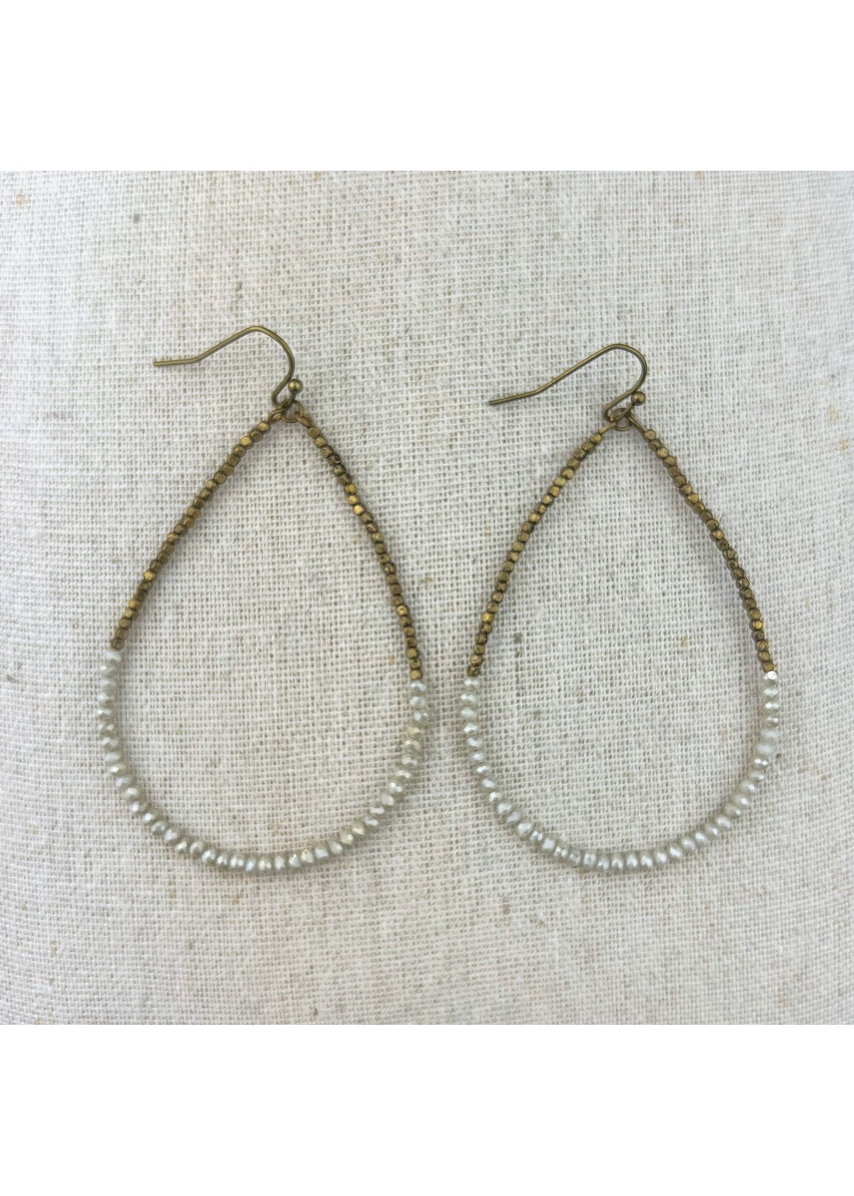 House of Trendz jewelry Boho Collection Wire Hoop Earring (Grey)