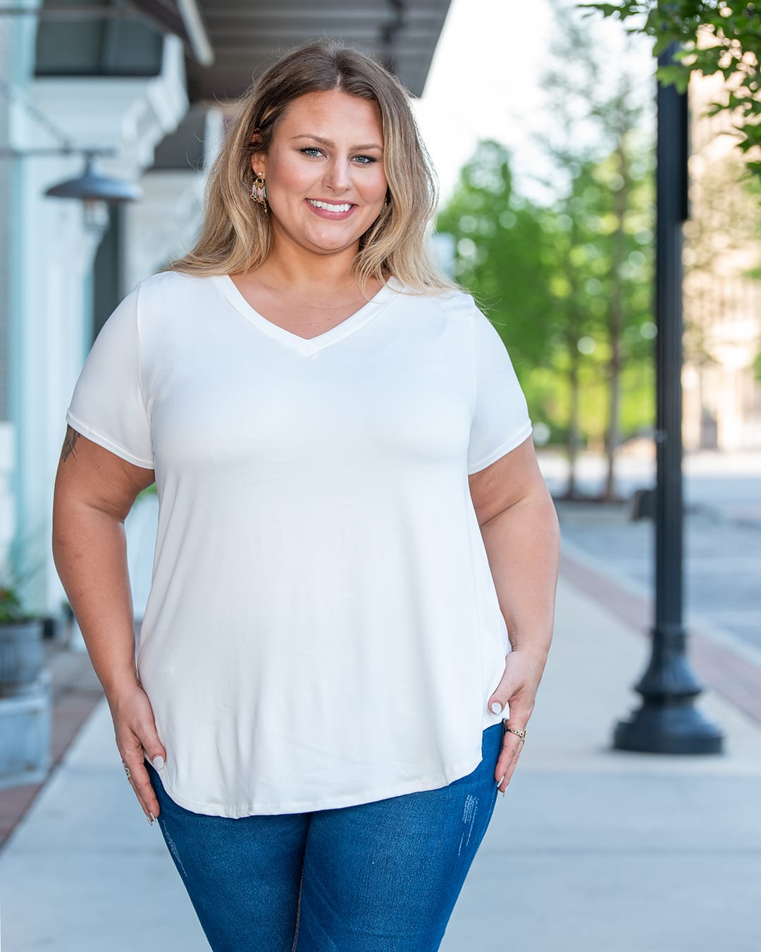 House of Trendz Top Fab Fit Basic Short Sleeve (White)